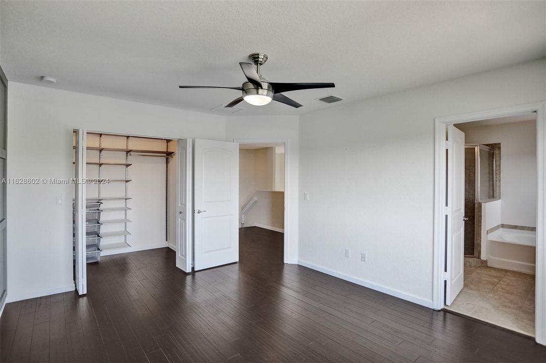 Active With Contract: $3,800 (4 beds, 2 baths, 2365 Square Feet)