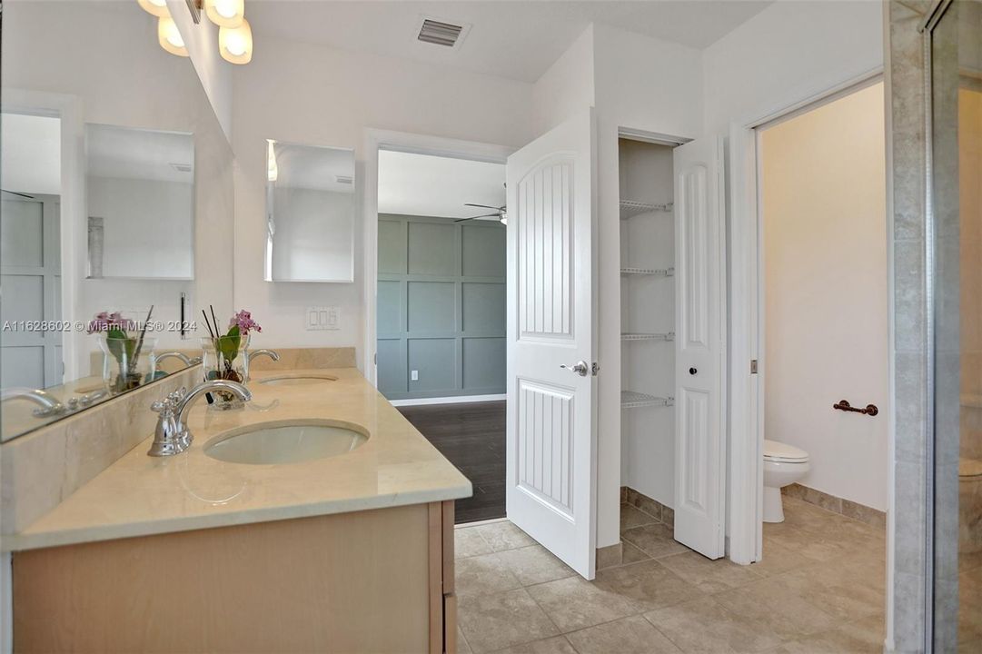 Active With Contract: $3,800 (4 beds, 2 baths, 2365 Square Feet)