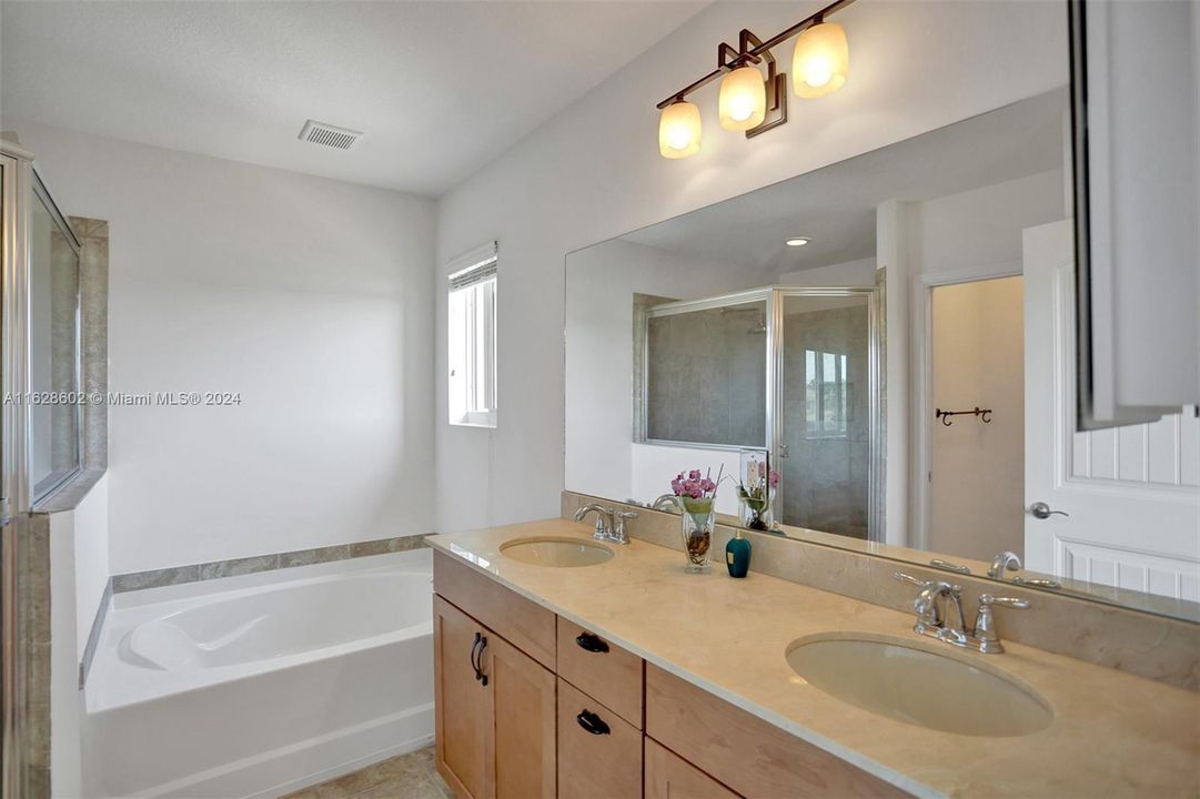 Active With Contract: $3,800 (4 beds, 2 baths, 2365 Square Feet)