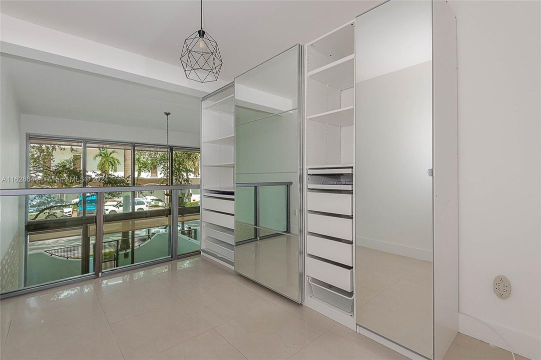 最近租的: $5,750 (2 贝兹, 2 浴室, 1700 平方英尺)