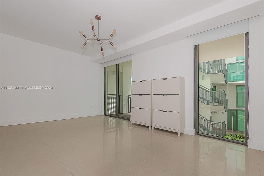 最近租的: $5,750 (2 贝兹, 2 浴室, 1700 平方英尺)