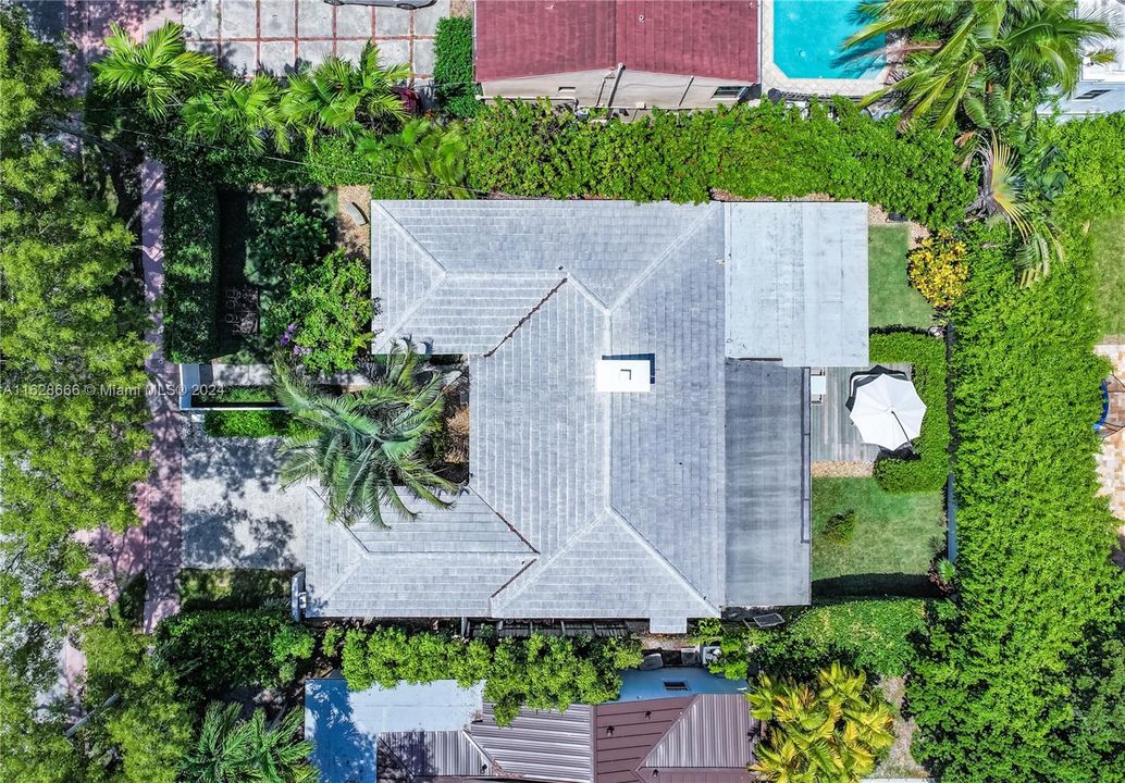 En Venta: $1,725,000 (4 camas, 4 baños, 1829 Pies cuadrados)