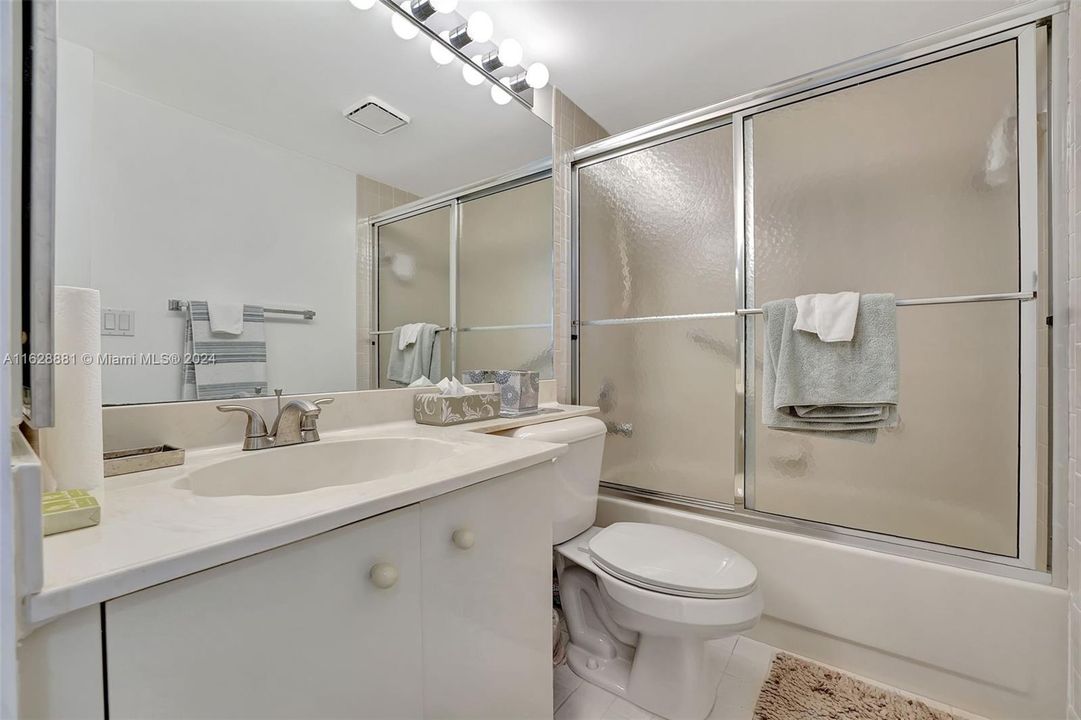 For Sale: $280,000 (2 beds, 2 baths, 1500 Square Feet)