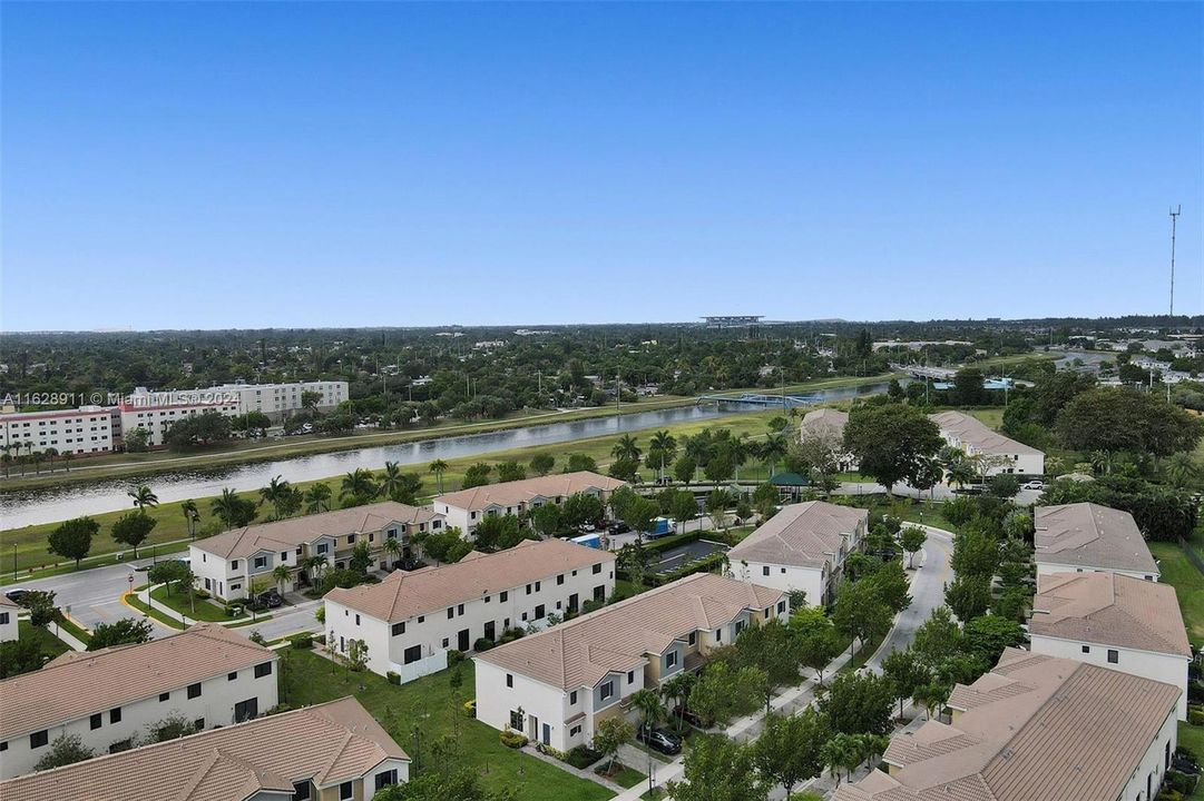 Recently Rented: $3,550 (3 beds, 2 baths, 1798 Square Feet)