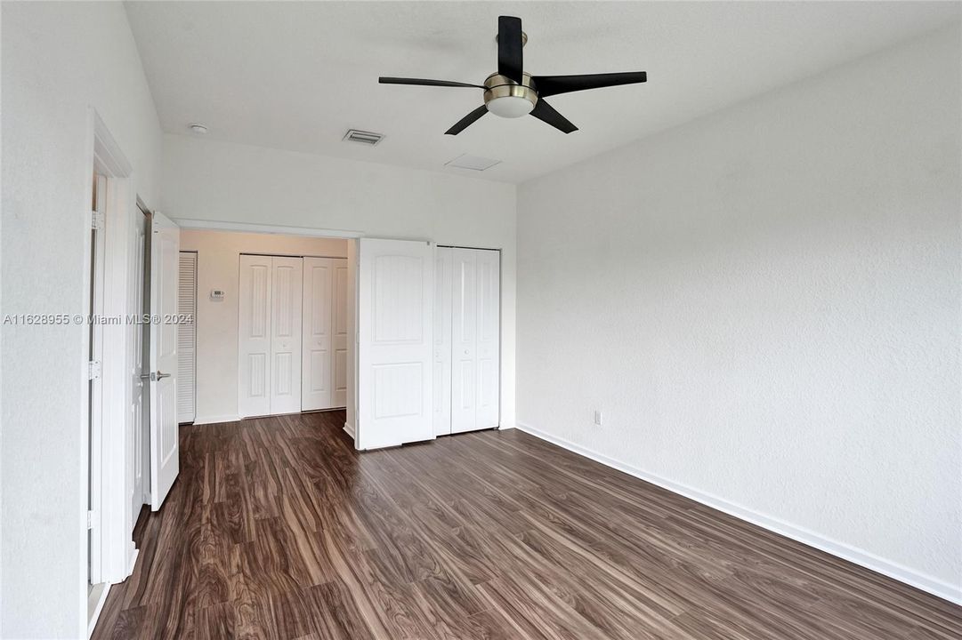 For Rent: $3,100 (3 beds, 2 baths, 1572 Square Feet)