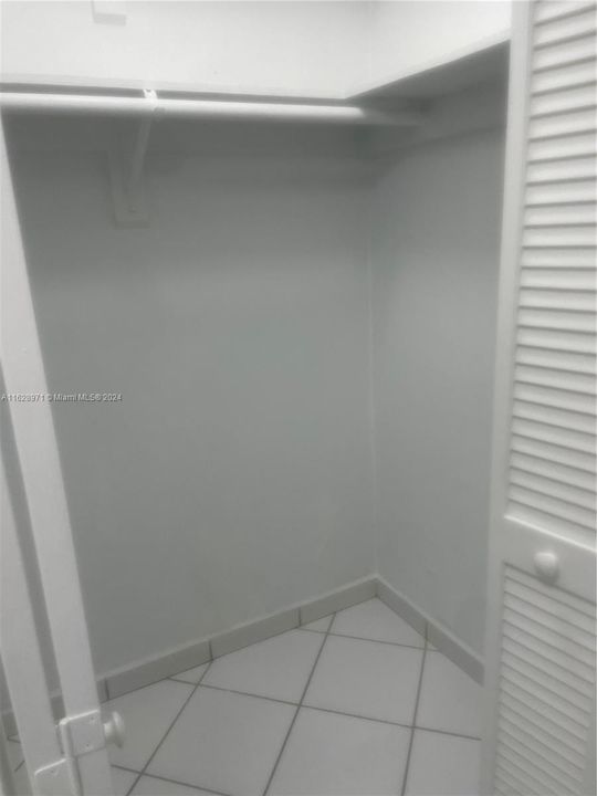 Recently Rented: $1,750 (1 beds, 1 baths, 580 Square Feet)