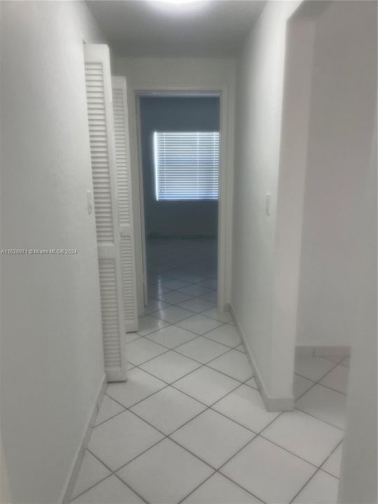 Recently Rented: $1,750 (1 beds, 1 baths, 580 Square Feet)