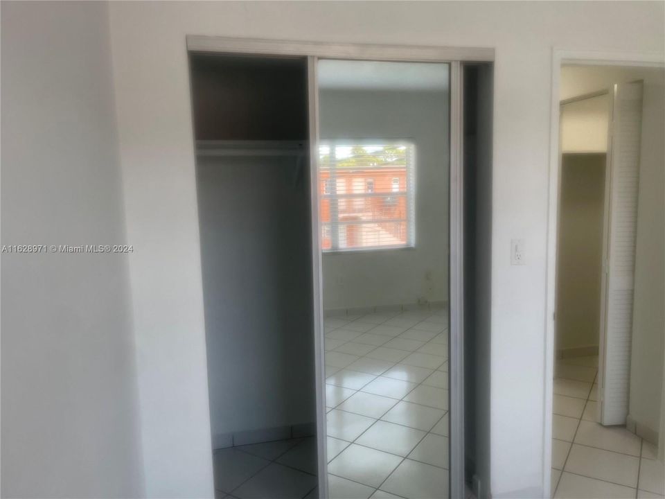 Recently Rented: $1,750 (1 beds, 1 baths, 580 Square Feet)