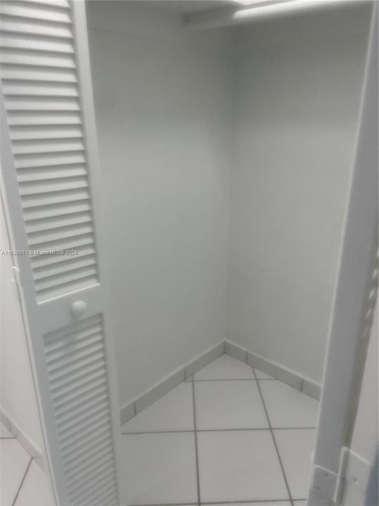 Recently Rented: $1,750 (1 beds, 1 baths, 580 Square Feet)