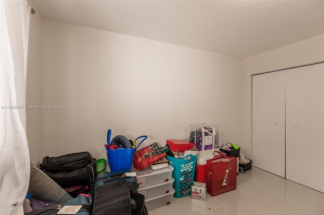 For Sale: $240,000 (2 beds, 2 baths, 1150 Square Feet)