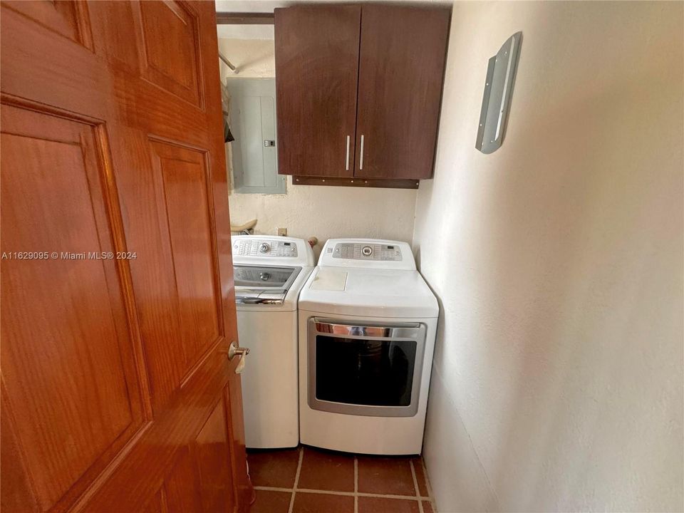 Activo con contrato: $630,000 (3 camas, 2 baños, 1515 Pies cuadrados)