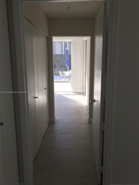 Recently Rented: $5,800 (3 beds, 3 baths, 1595 Square Feet)