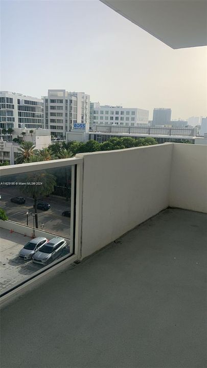 Recently Rented: $2,200 (0 beds, 1 baths, 530 Square Feet)