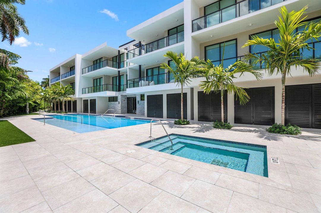 Pool & Spa