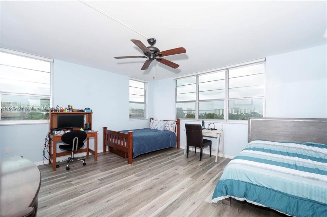 For Sale: $613,000 (2 beds, 2 baths, 1607 Square Feet)