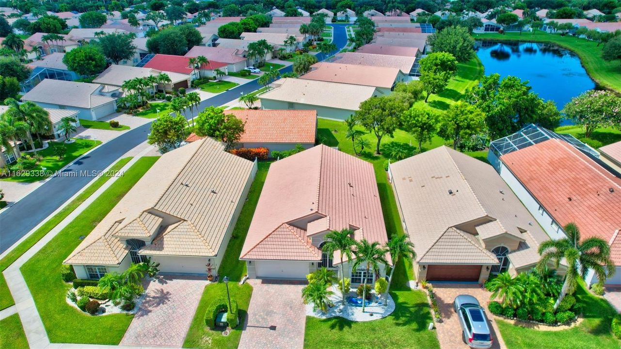 Active With Contract: $530,000 (3 beds, 2 baths, 1729 Square Feet)