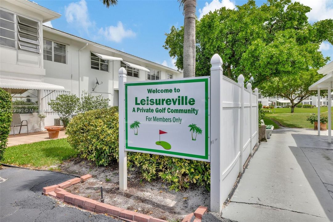 Active With Contract: $125,000 (2 beds, 2 baths, 850 Square Feet)