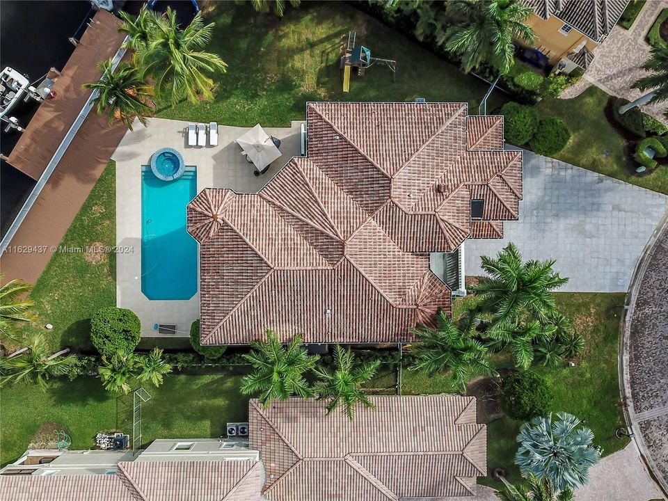 En Venta: $5,999,000 (6 camas, 5 baños, 4937 Pies cuadrados)