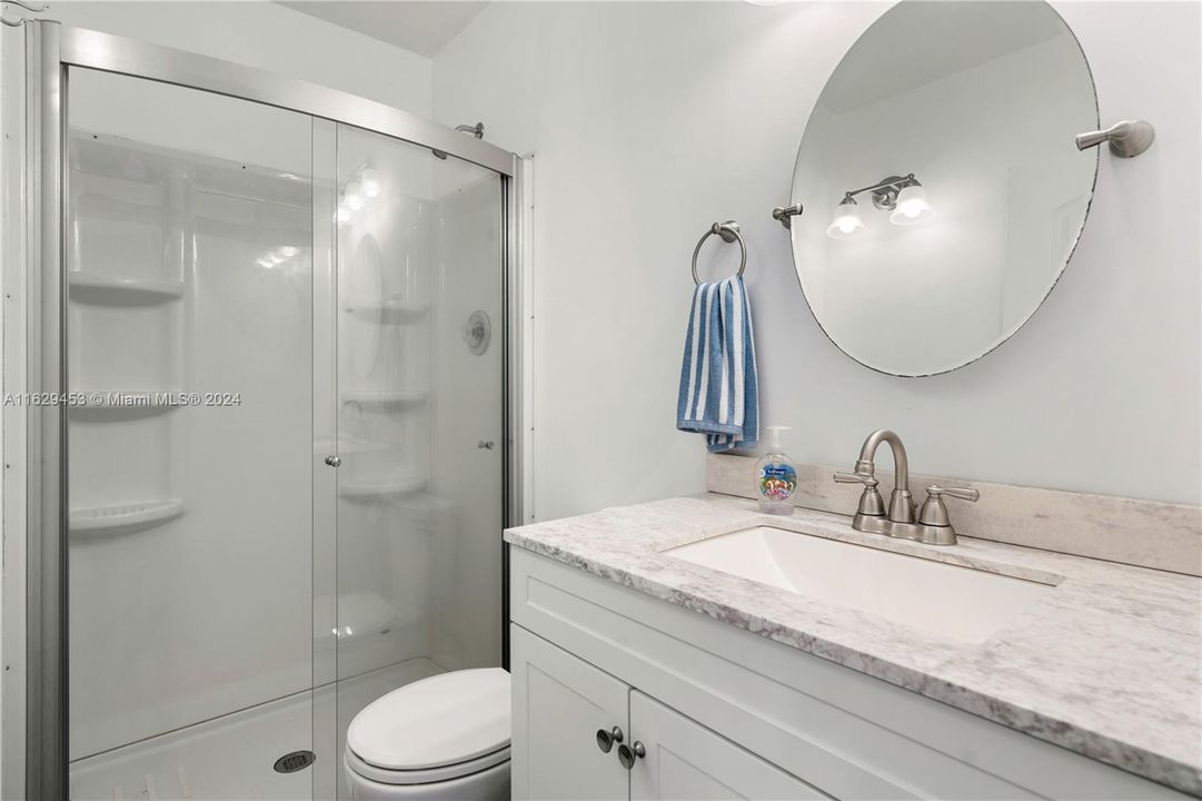 Active With Contract: $859,000 (3 beds, 2 baths, 1404 Square Feet)