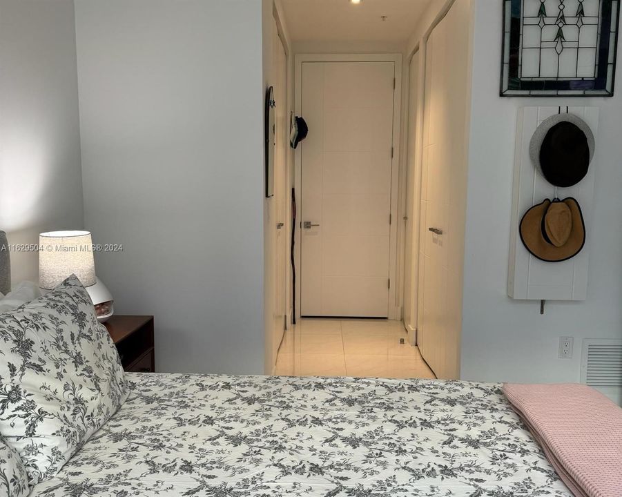 Recently Rented: $3,750 (1 beds, 1 baths, 766 Square Feet)