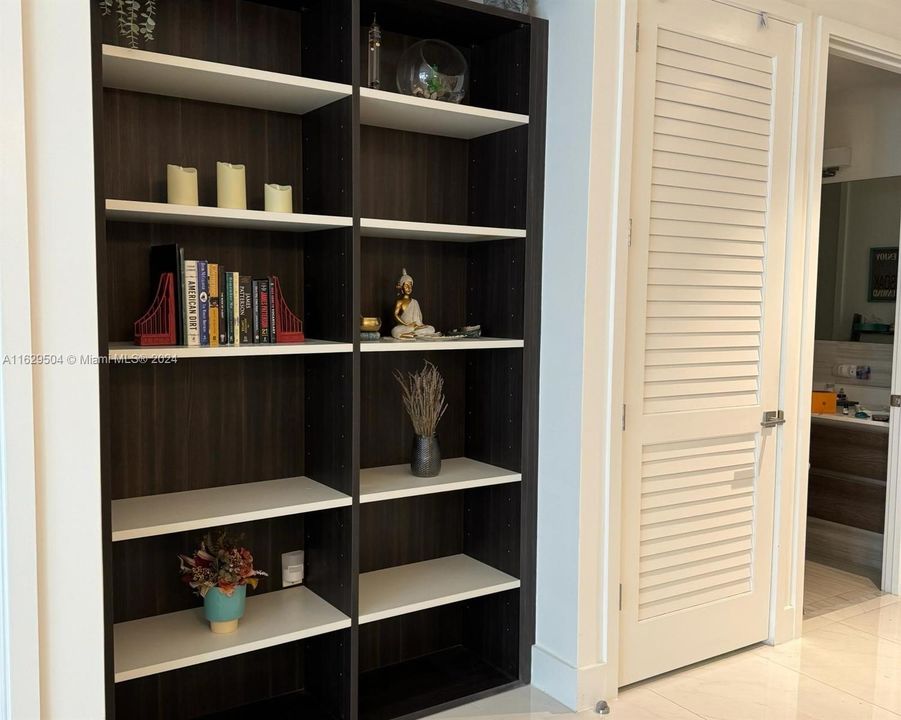 Recently Rented: $3,750 (1 beds, 1 baths, 766 Square Feet)