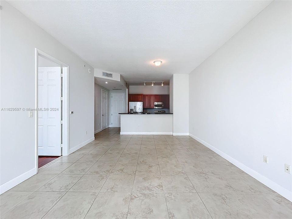 Recently Sold: $525,000 (1 beds, 1 baths, 780 Square Feet)