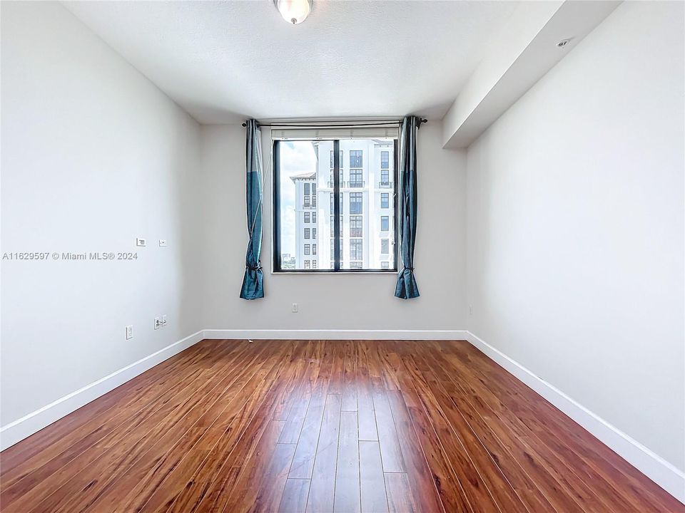 Recently Sold: $525,000 (1 beds, 1 baths, 780 Square Feet)