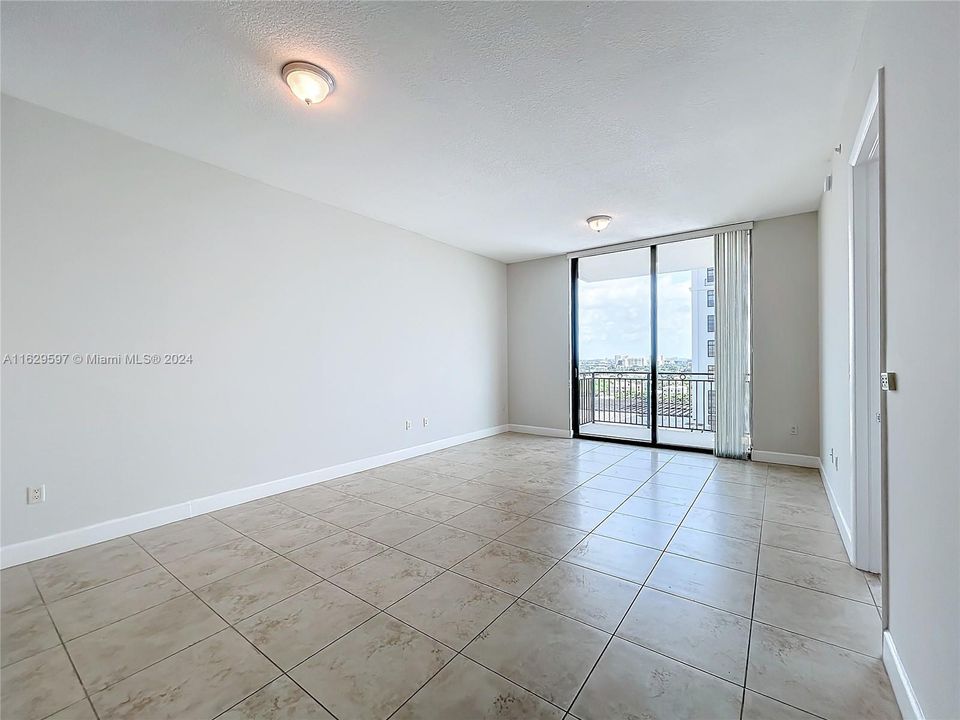 Recently Sold: $525,000 (1 beds, 1 baths, 780 Square Feet)