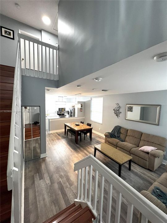 Recently Sold: $520,000 (3 beds, 2 baths, 1628 Square Feet)