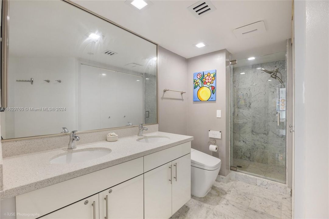 For Sale: $1,195,000 (2 beds, 2 baths, 1460 Square Feet)