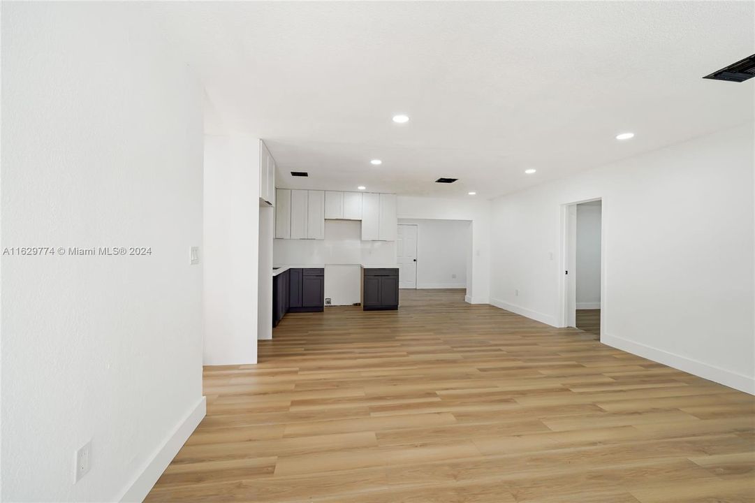 Active With Contract: $649,000 (3 beds, 2 baths, 1776 Square Feet)