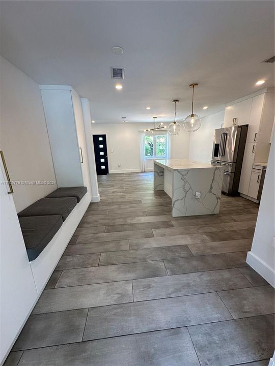 Kitchen seating area