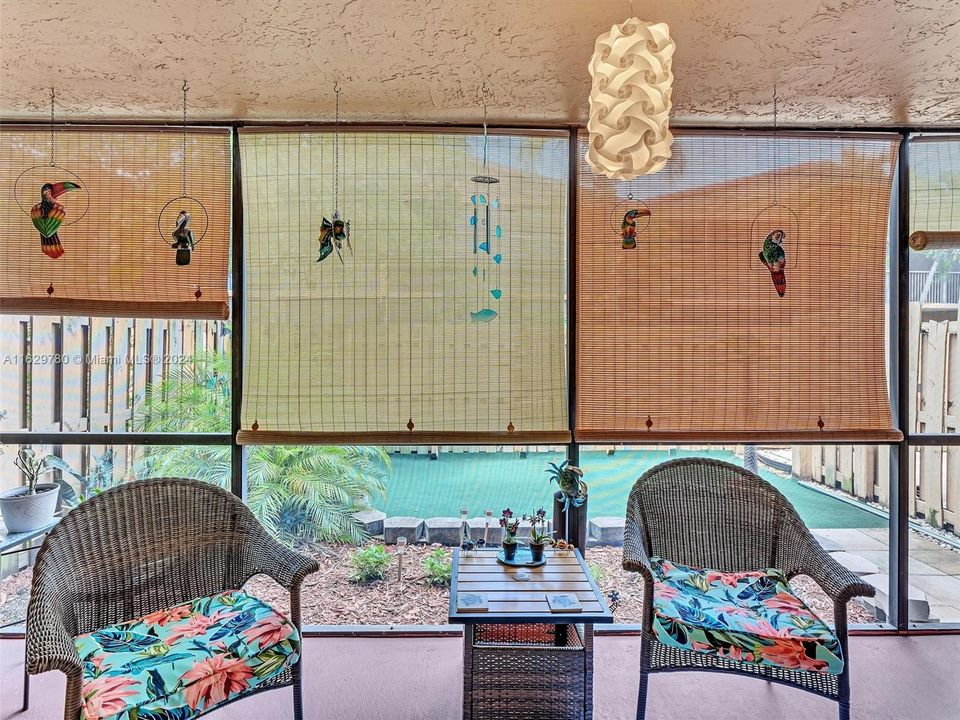 最近售出: $325,000 (3 贝兹, 2 浴室, 1581 平方英尺)