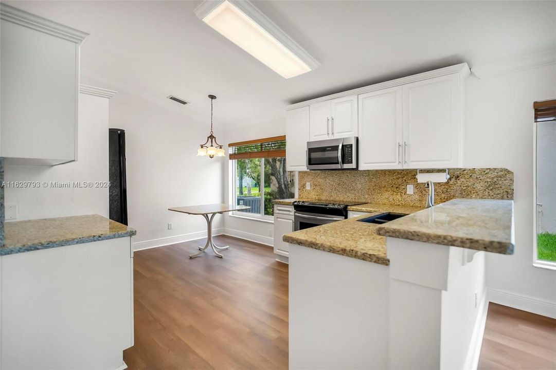 Active With Contract: $686,000 (3 beds, 2 baths, 1690 Square Feet)