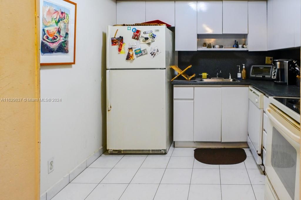 En Venta: $292,000 (1 camas, 1 baños, 1140 Pies cuadrados)