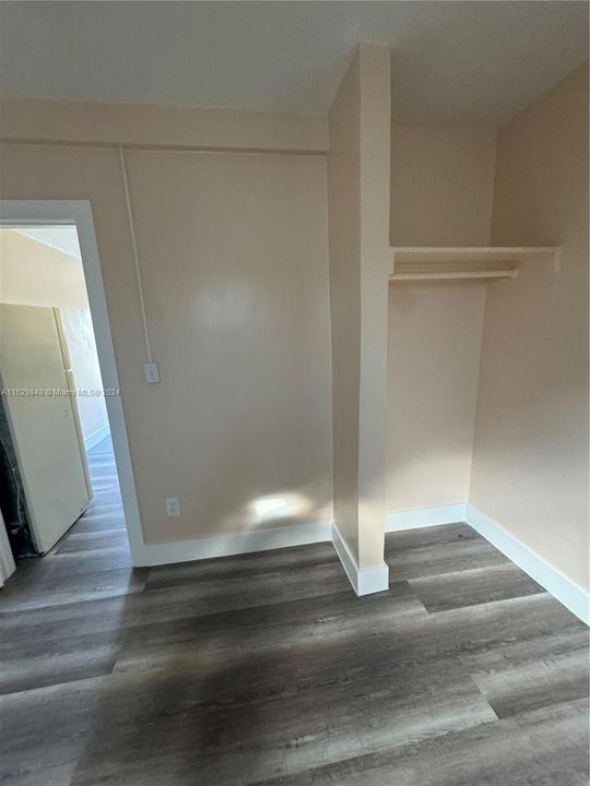 最近租的: $1,300 (1 贝兹, 1 浴室, 600 平方英尺)