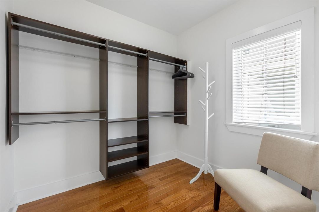 1011 SIMONTON ST #1 WEB-18