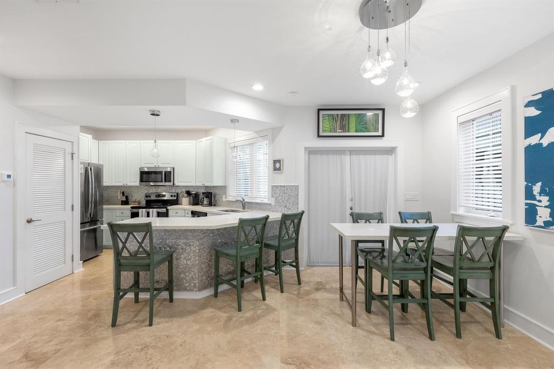 1011 SIMONTON ST #1 WEB-8
