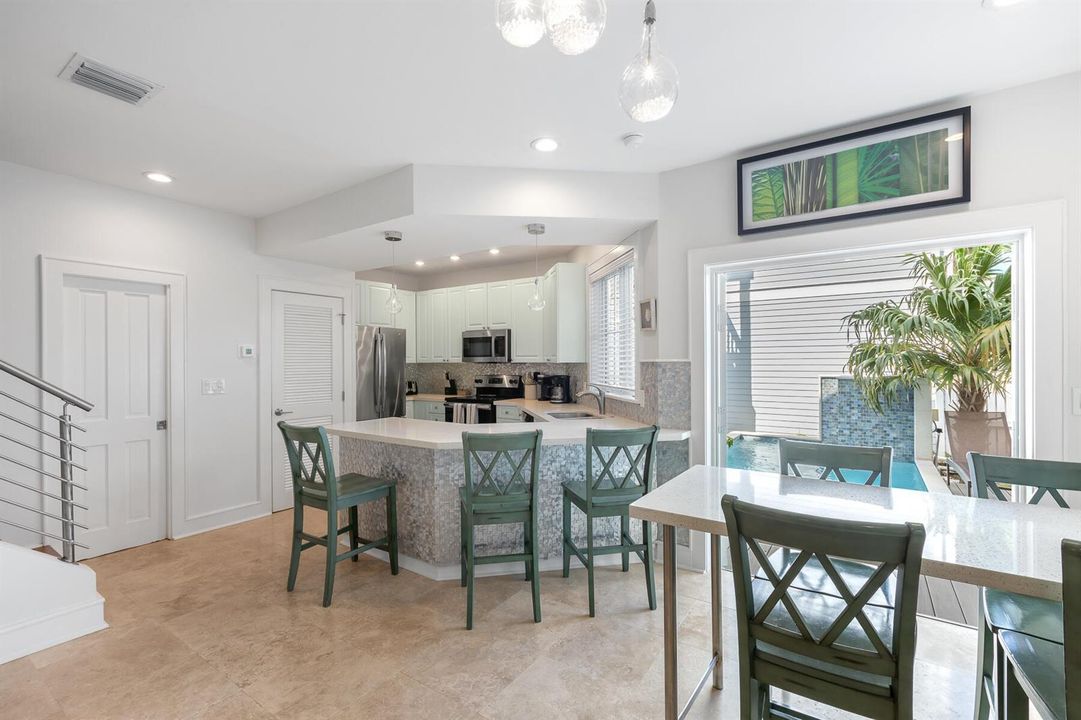 1011 SIMONTON ST #1 WEB-9