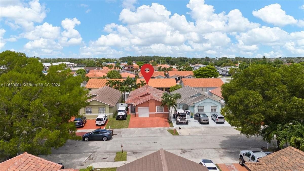 For Sale: $660,000 (3 beds, 2 baths, 1538 Square Feet)