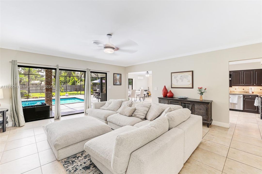 Active With Contract: $1,250,000 (3 beds, 2 baths, 2032 Square Feet)