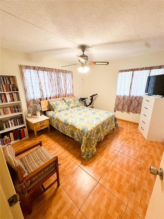 2nd Bedroom