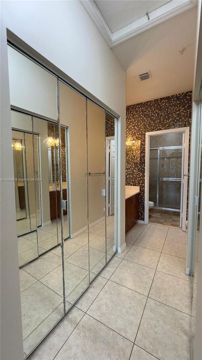 最近租的: $2,850 (3 贝兹, 2 浴室, 1390 平方英尺)