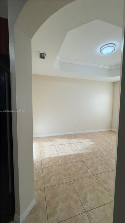 最近租的: $2,850 (3 贝兹, 2 浴室, 1390 平方英尺)