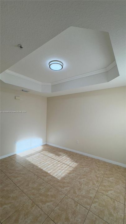 最近租的: $2,850 (3 贝兹, 2 浴室, 1390 平方英尺)