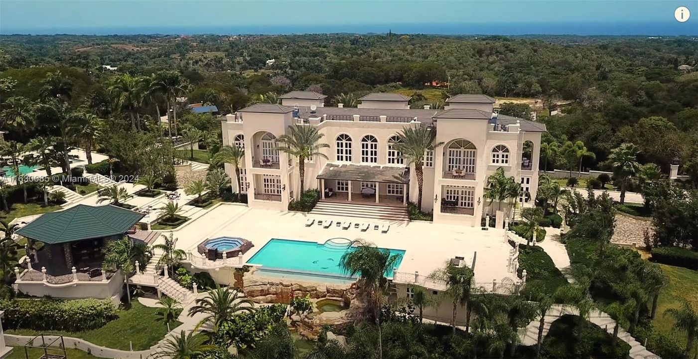 For Sale: $8,890,000 (14 beds, 14 baths, 22000 Square Feet)