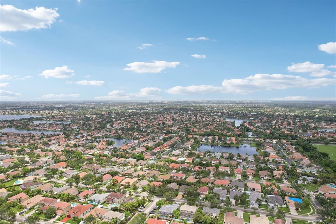 Active With Contract: $749,990 (3 beds, 2 baths, 2078 Square Feet)