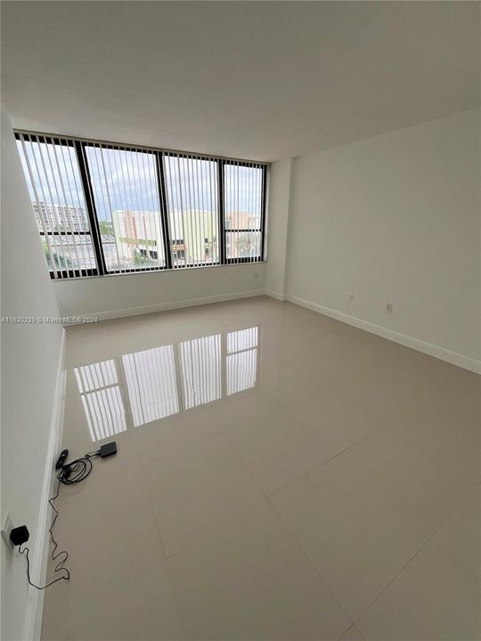 En Venta: $460,000 (2 camas, 2 baños, 1110 Pies cuadrados)