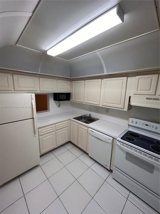 Vendido Recientemente: $160,000 (1 camas, 1 baños, 750 Pies cuadrados)