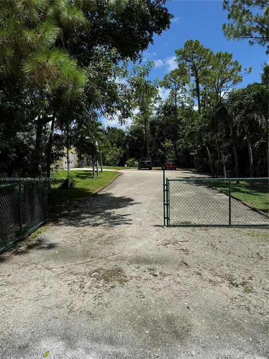 Entrance Driveway